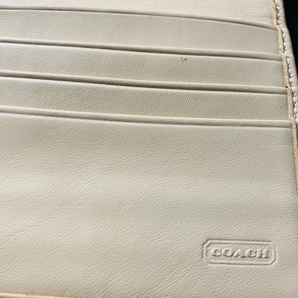 Coach Vintage White Cream Leather Trifold Wallet w Snap Closure - Picture 3 of 13